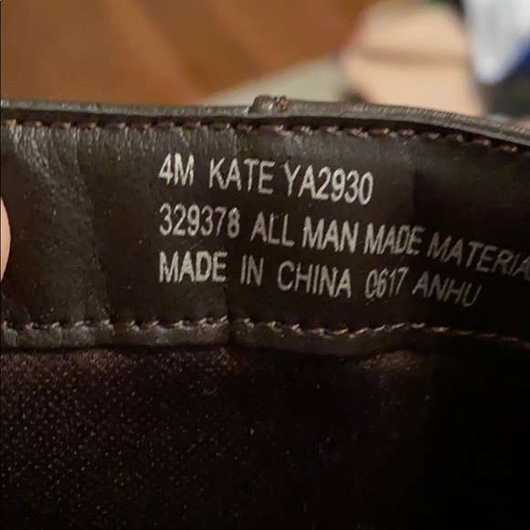 Brown boots - Picture 2 of 3